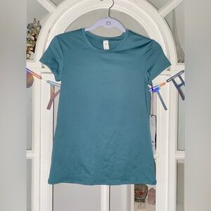 ALO Yoga NWT Alosoft Finesse Tee